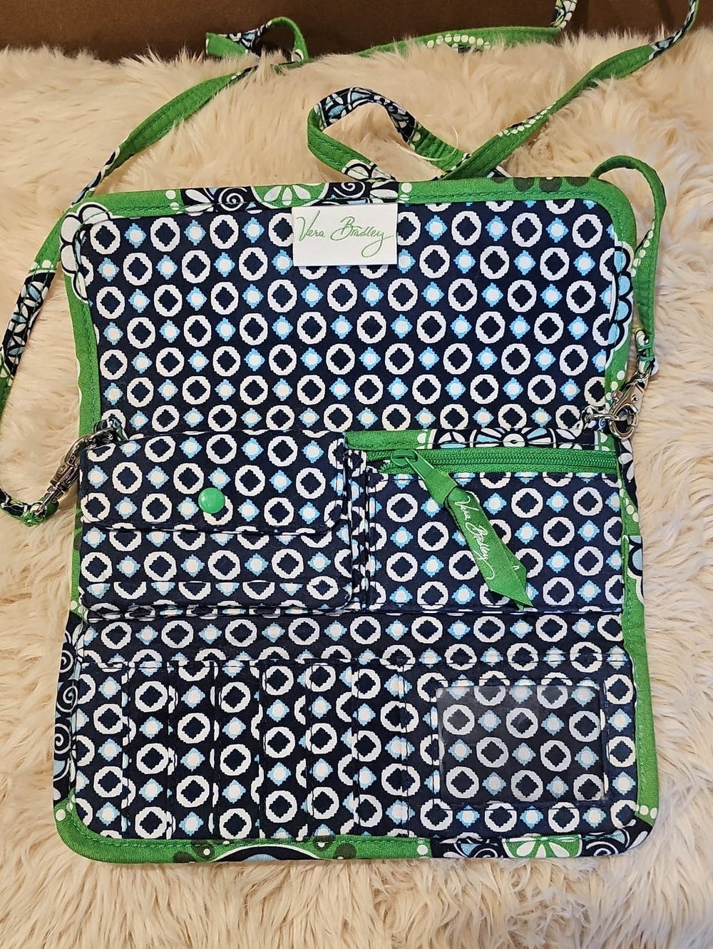 Vera Bradley Sleek Wallet In Cupcake Green EUC - Picture 4 of 11
